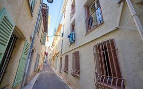 New - 1 Bed Apt Central Antibes