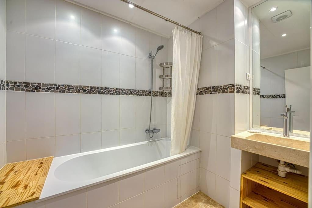 New - 1 Bed Apt Central Antibes Esterno foto